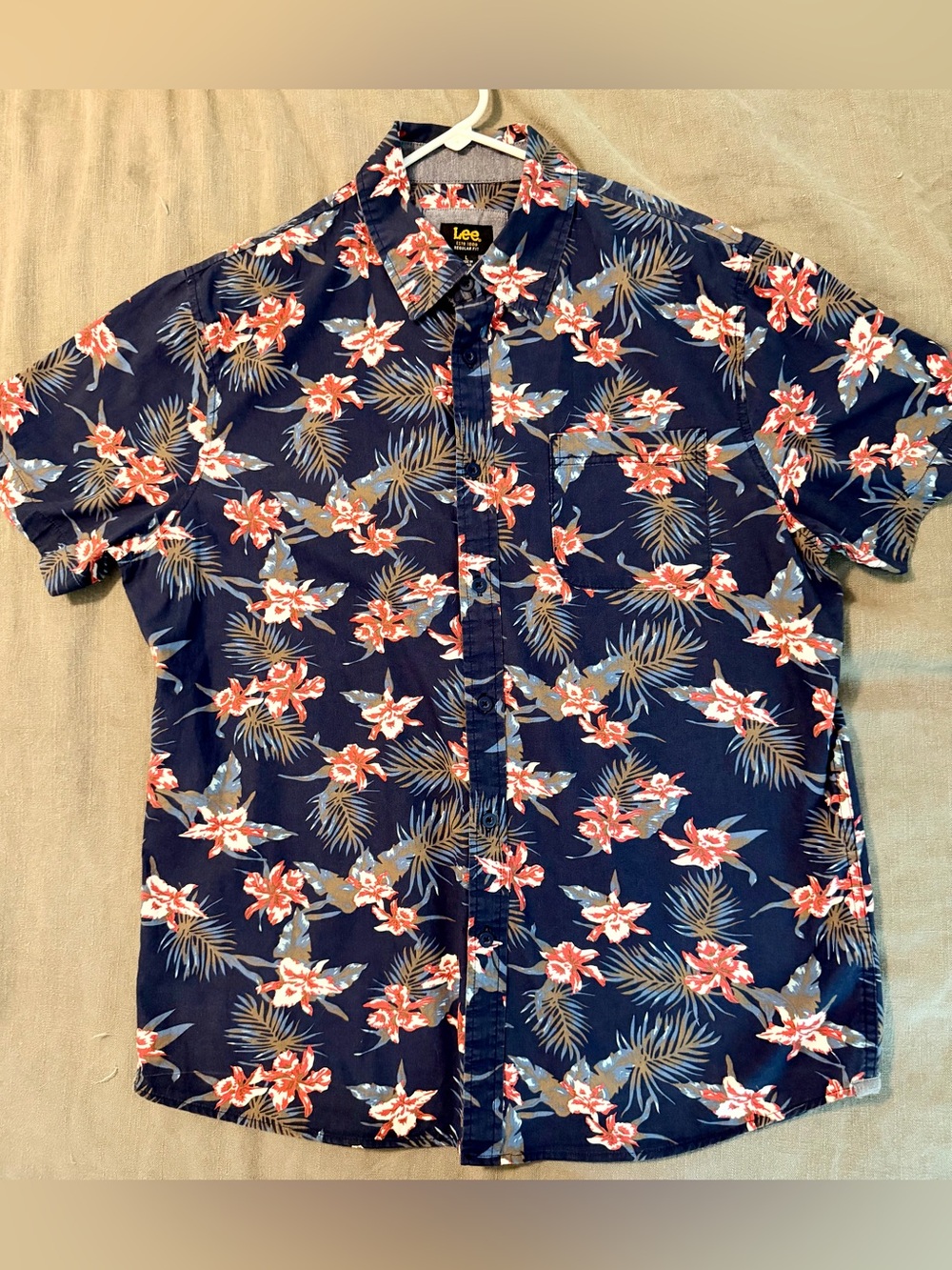 Lee Navy Floral Short-Sleeve Button-Down Shirt with Coral Accents